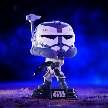 Pop! Commander Wolffe FWlifestyle1 view 2